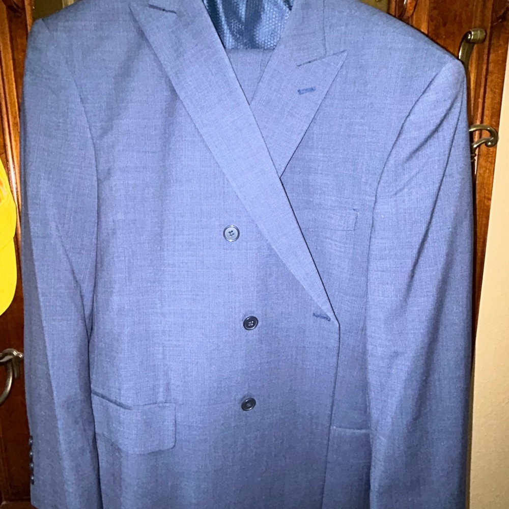 Men's Linea Uomo Suit